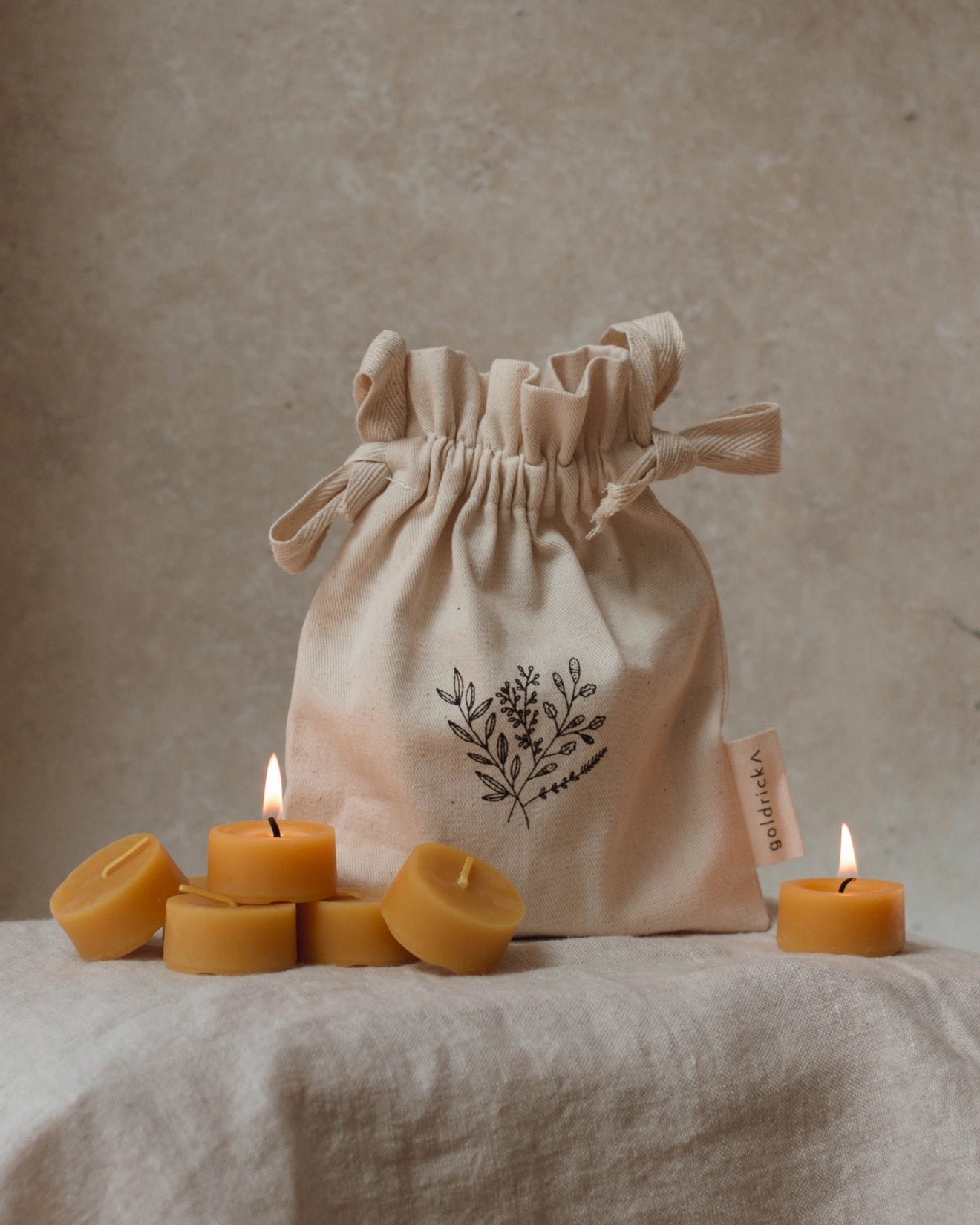 Beeswax Tealights (16pk) by Goldrick