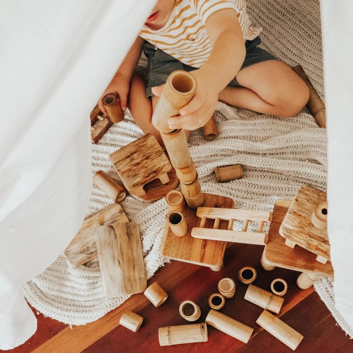 Bamboo Building Set w/Houses