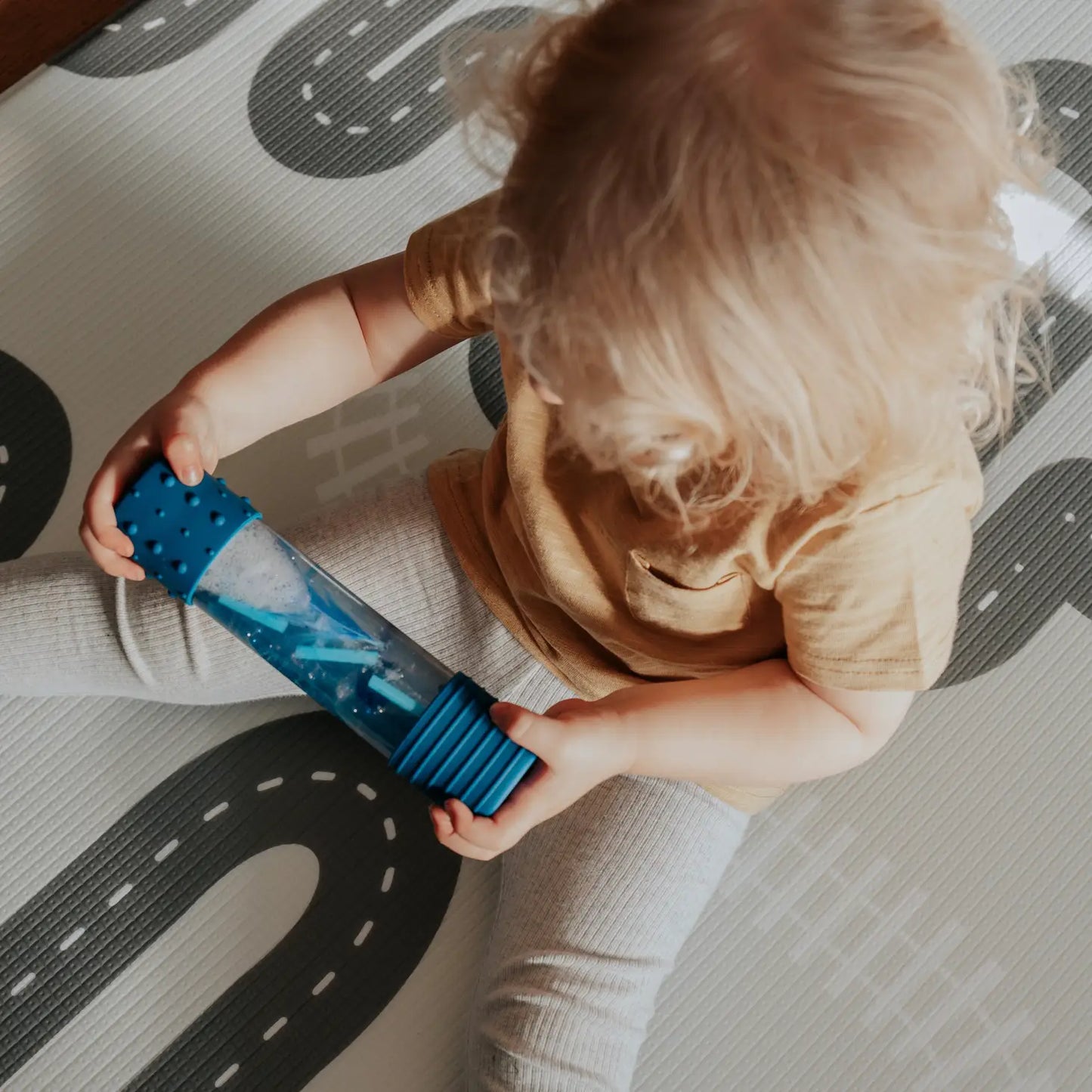 Calm Down Sensory Bottle (assorted colors)