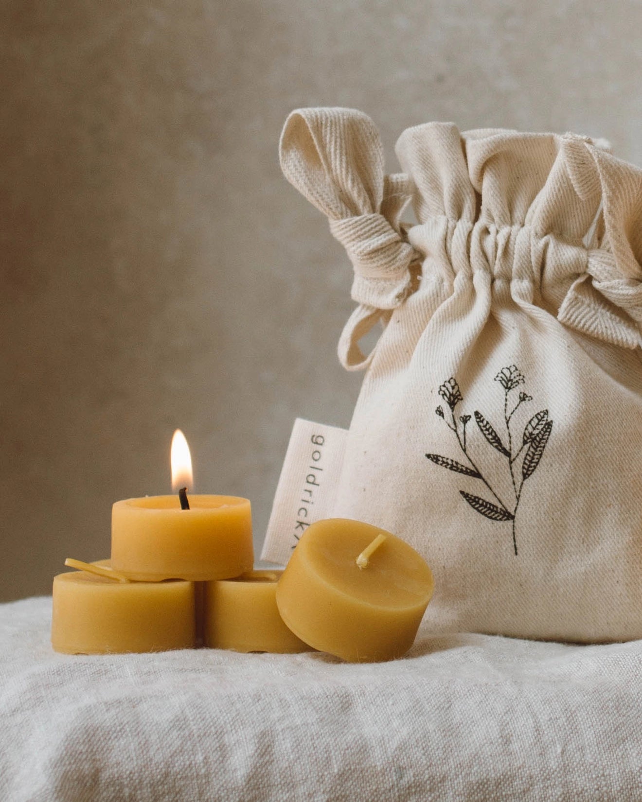 Beeswax Tealights (16pk) by Goldrick