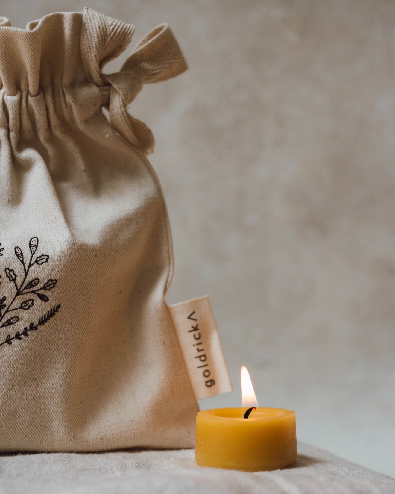 Beeswax Tealights (16pk) by Goldrick