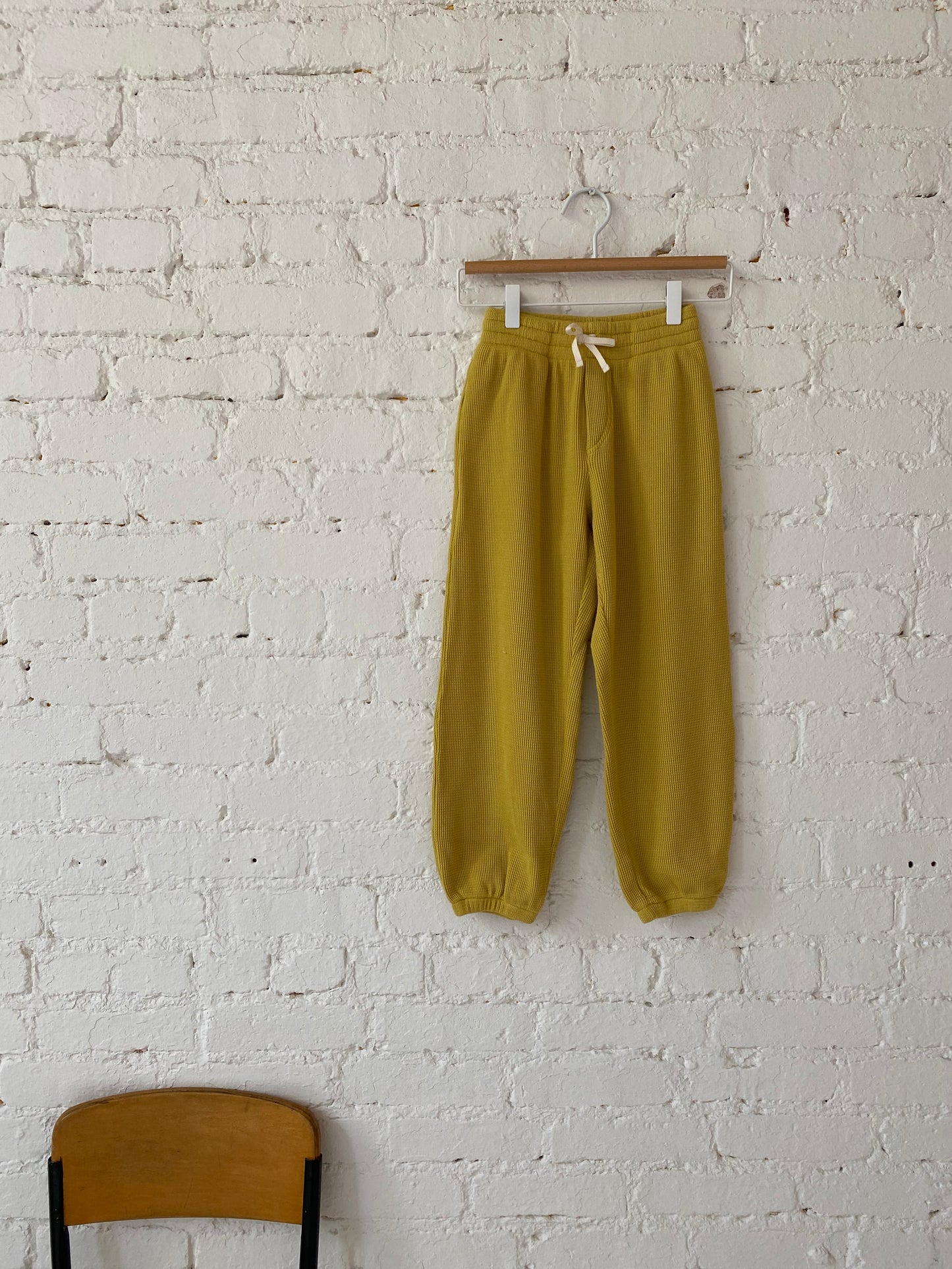 Liilu Organics Waffle Trackpants in Olivenite
