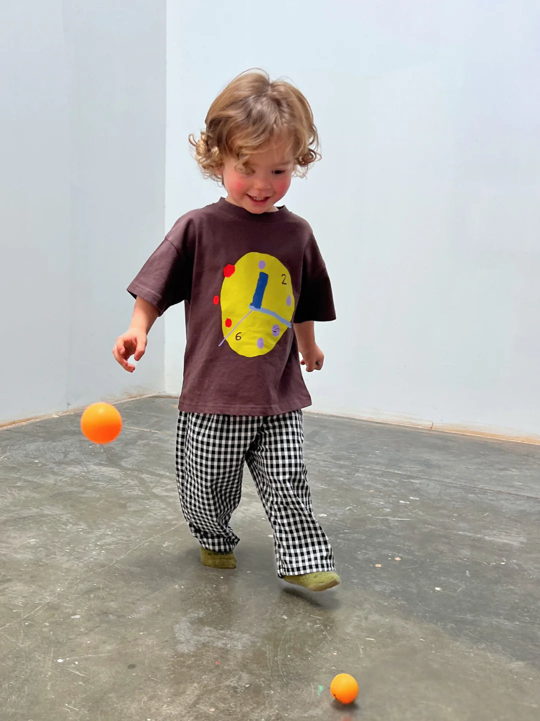 Clock Tee in Dark Brown