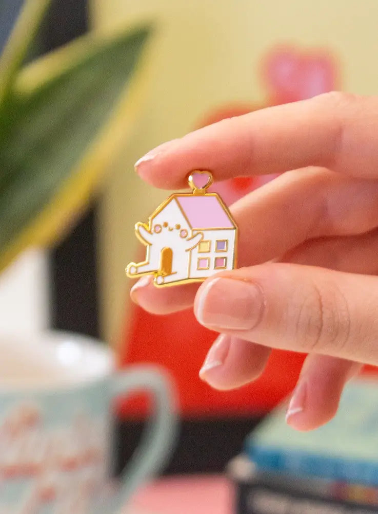 Momiji Happy Home Pin